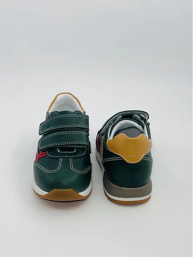 Adidasi baieti Cod 2067-103=HB9